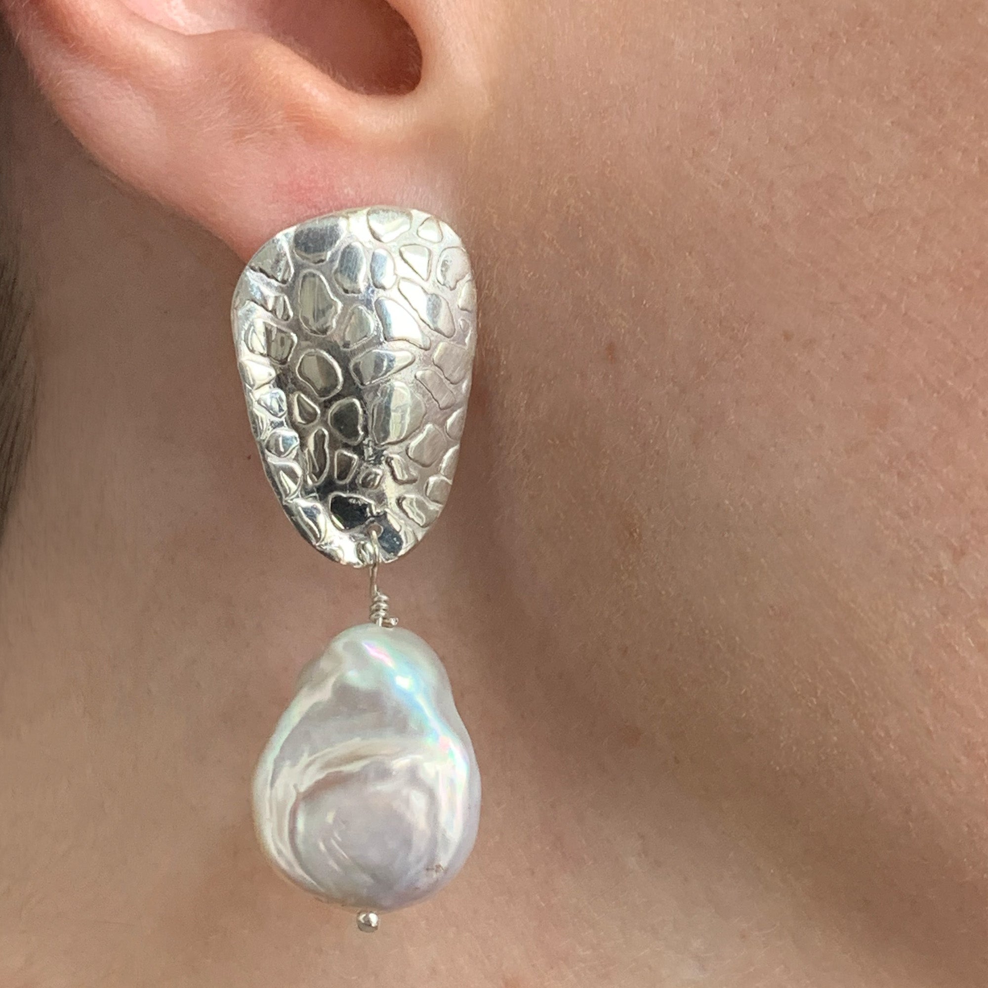 Silver Nopal Pearl Earrings