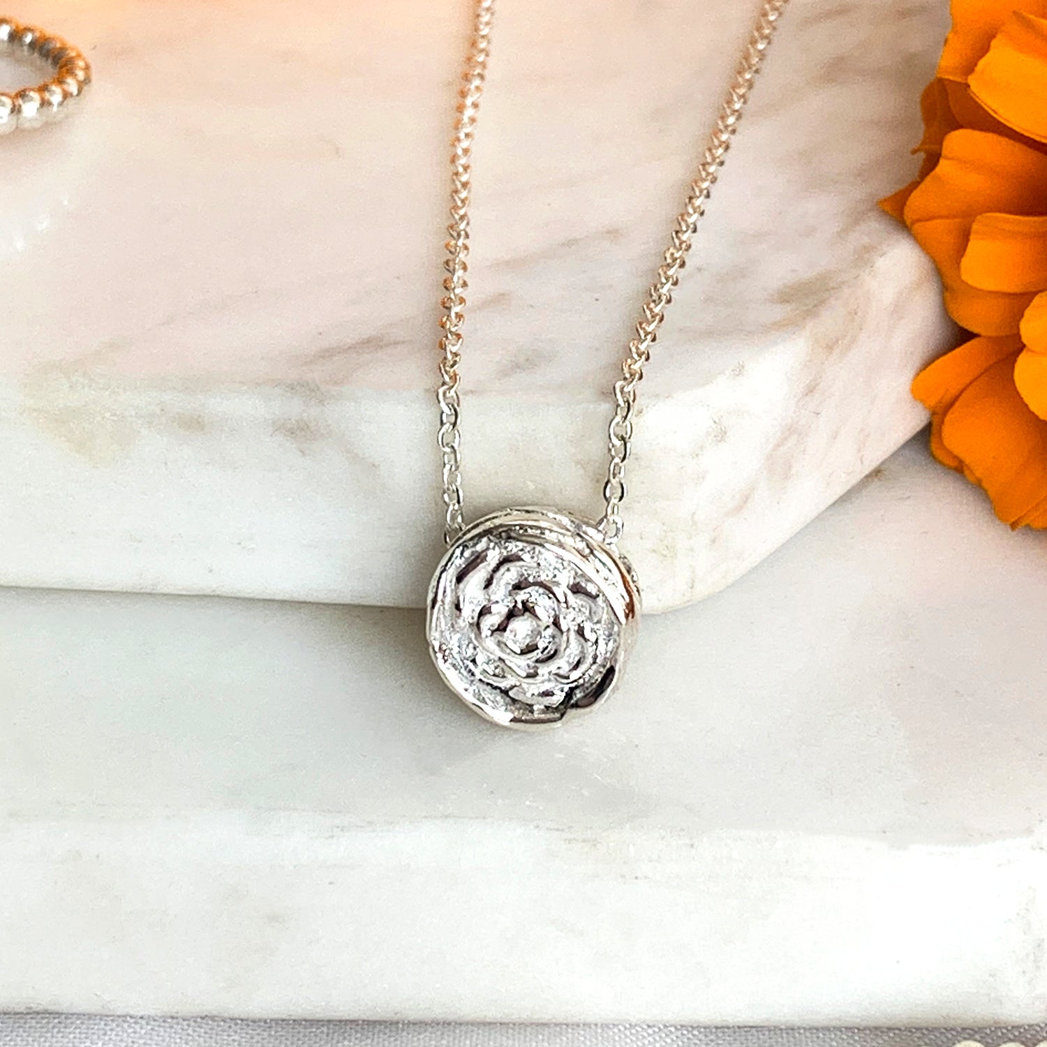 Collar Cempasúchil Plata