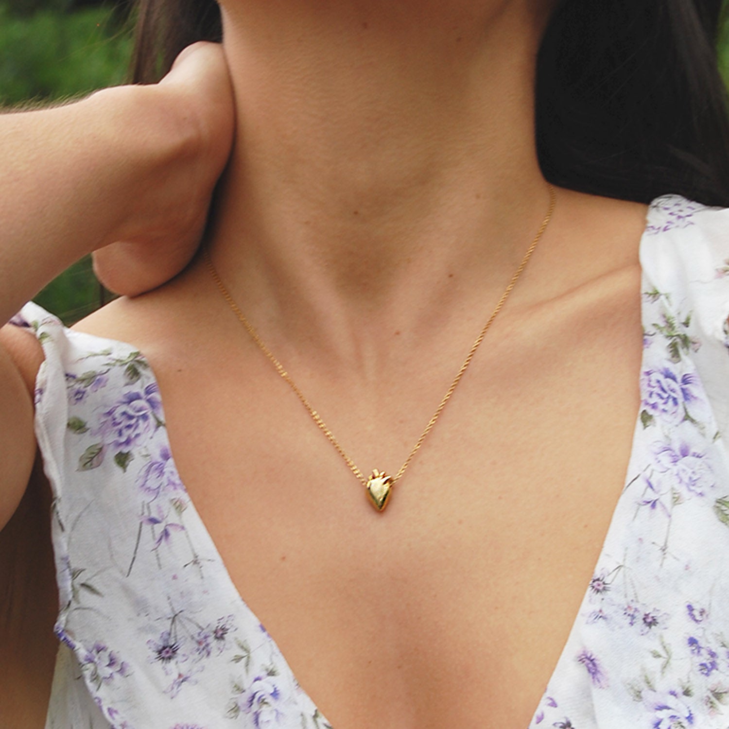 Collar Corazon Anatomico hecho en plata de Taxco con baño de oro de 14 quilates