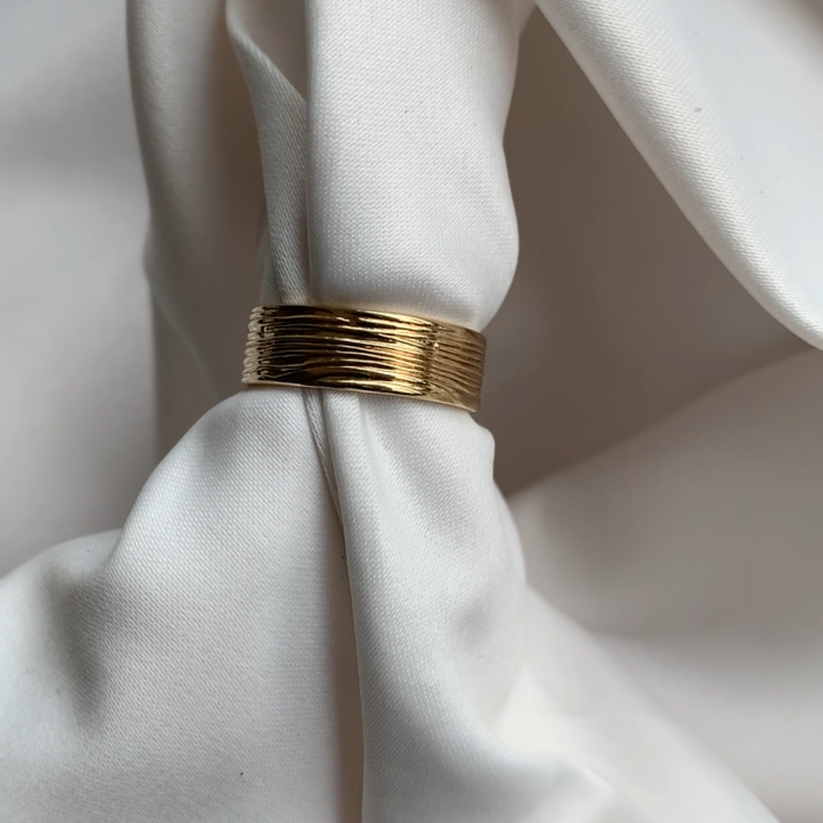 Anillo Coleccion Xochimilco Textura Dorada